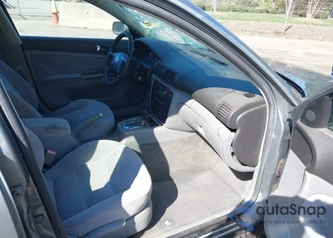 2003 Volkswagen Passat Gls from USA, damaged, VIN WVWVD63B13E072679